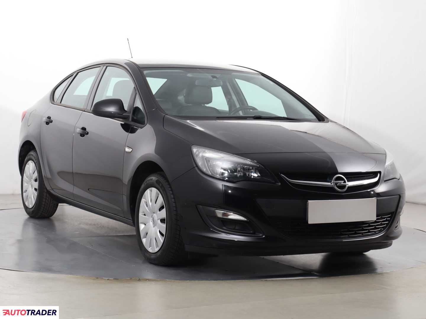 Opel Astra 2018 1.6 113 KM