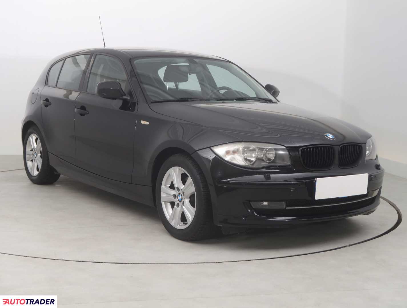 BMW 116 2010 2.0 113 KM