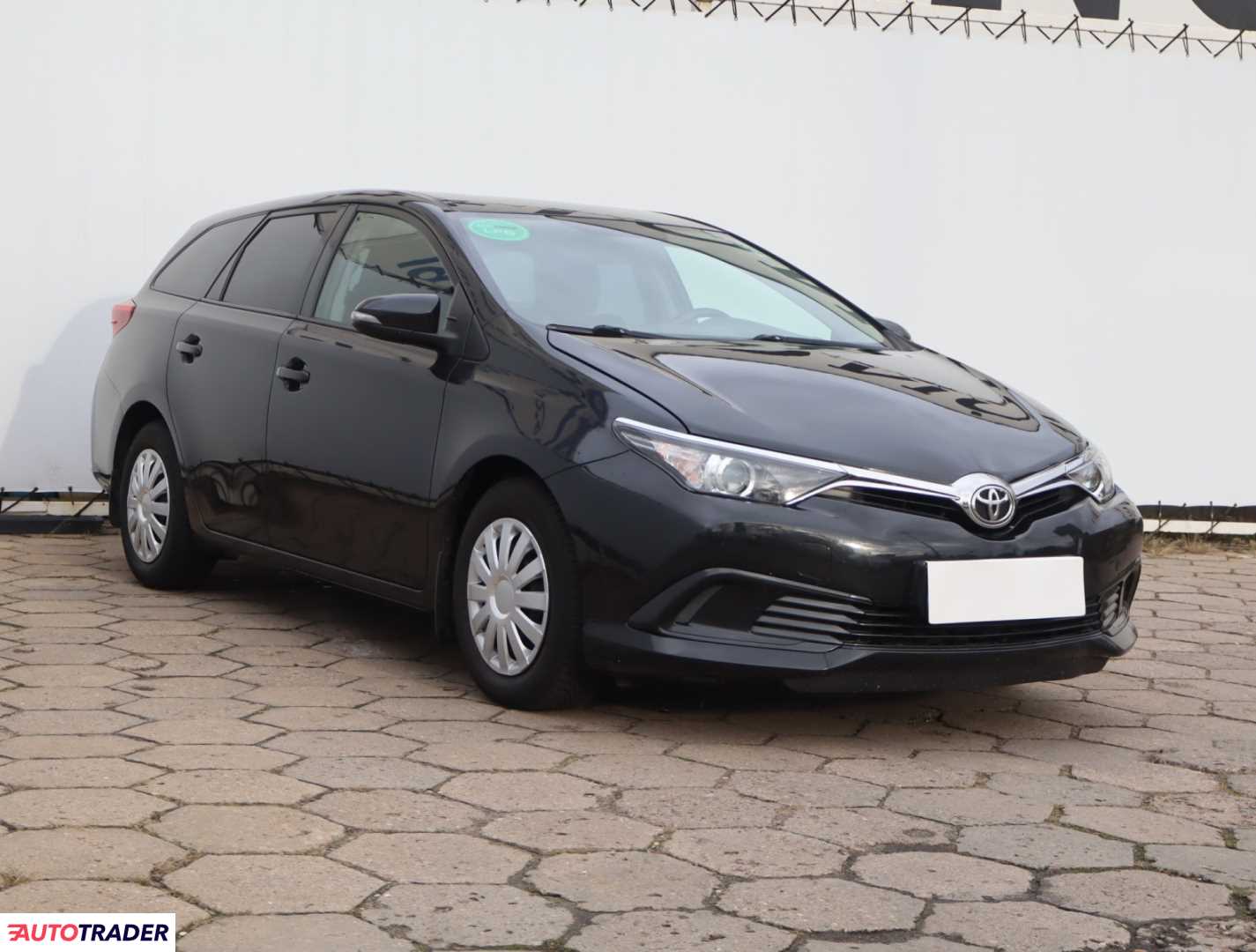 Toyota Auris 2016 1.6 130 KM