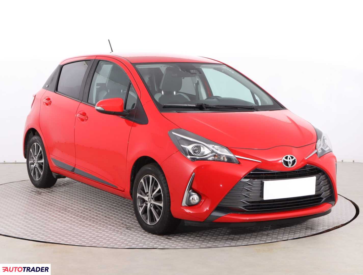Toyota Yaris 2020 1.5 109 KM