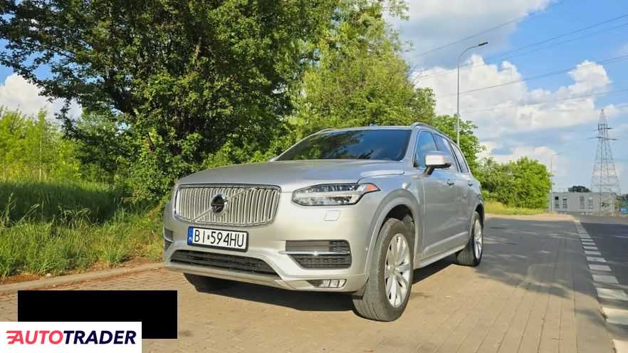 Volvo XC90 2018 2.0 310 KM