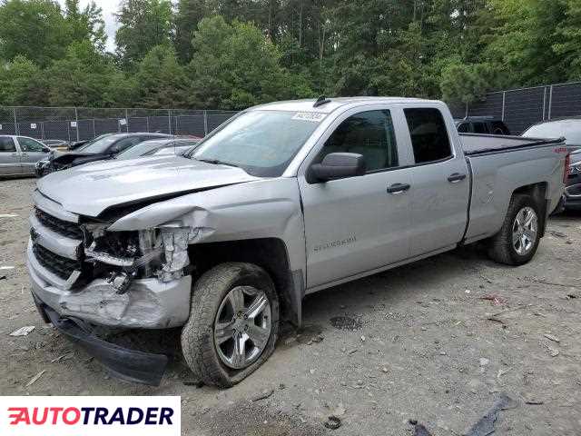 Chevrolet Silverado 2018 4