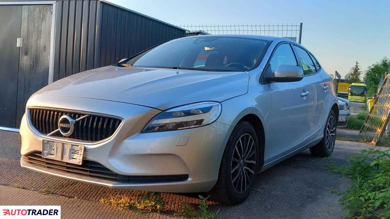 Volvo V40 2019 2.0 120 KM