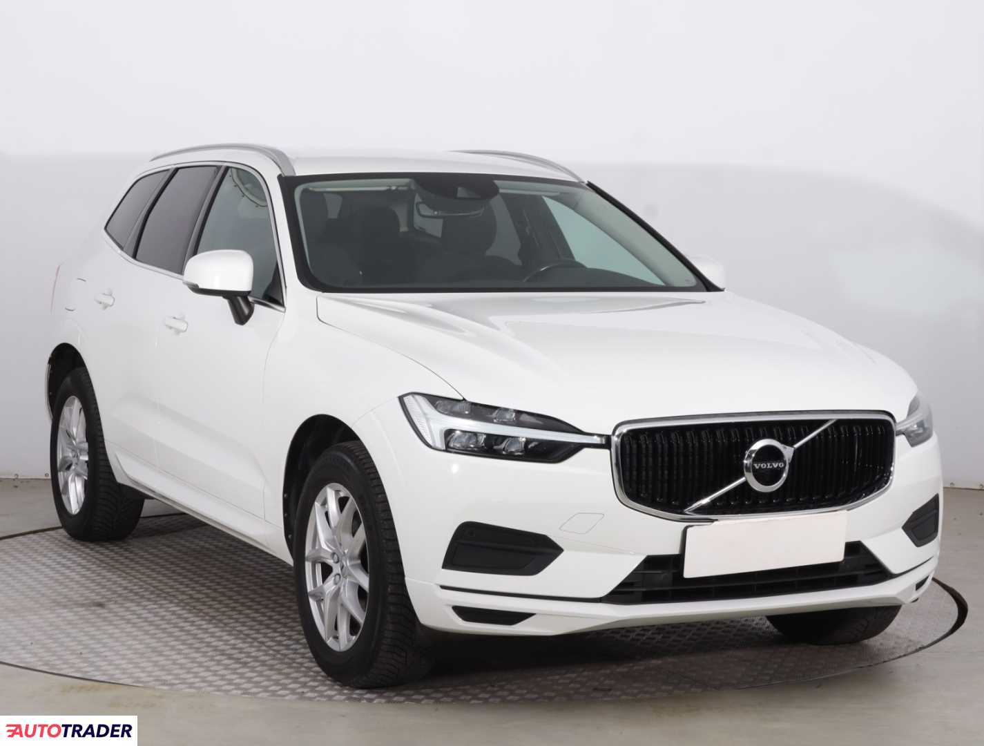 Volvo XC60 2021 2.0 194 KM