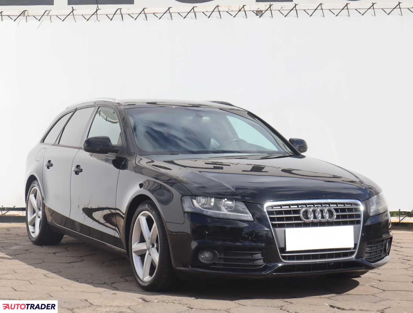 Audi A4 2011 1.8 158 KM