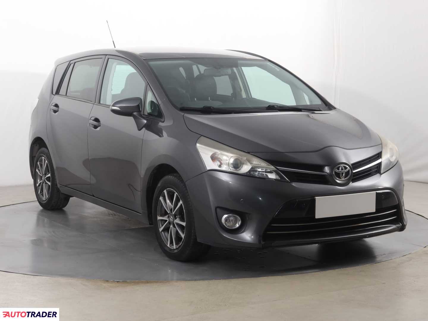 Toyota Verso 2013 2.0 122 KM