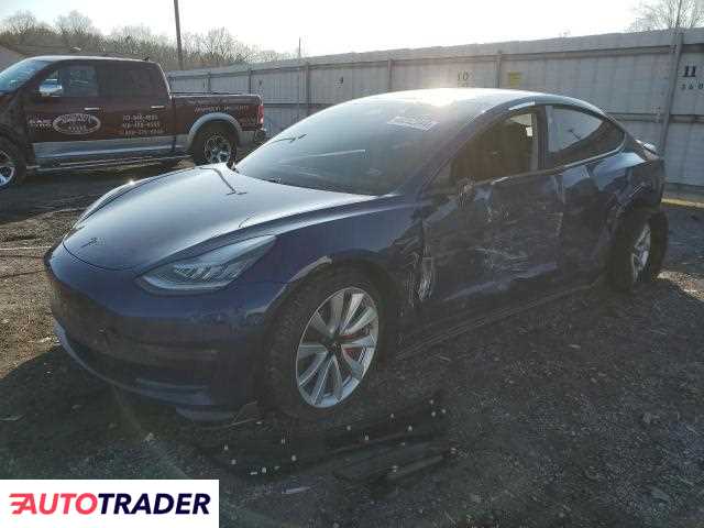 Tesla Model 3 benzyna 2020r. (YORK HAVEN)