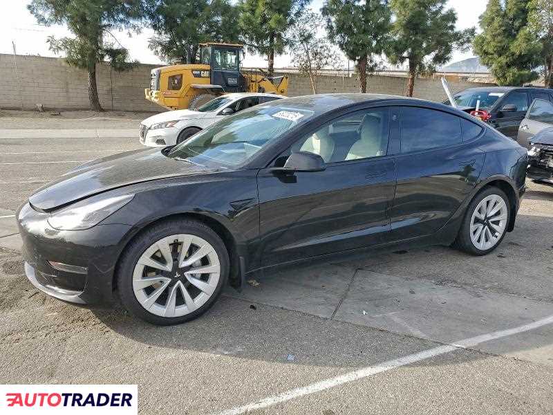 Tesla Model 3 2022