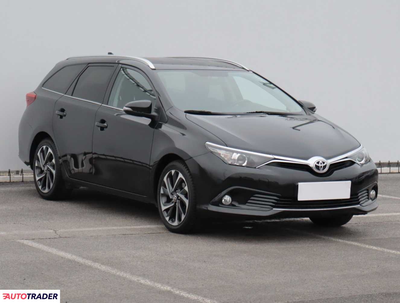 Toyota Auris 2016 1.2 113 KM