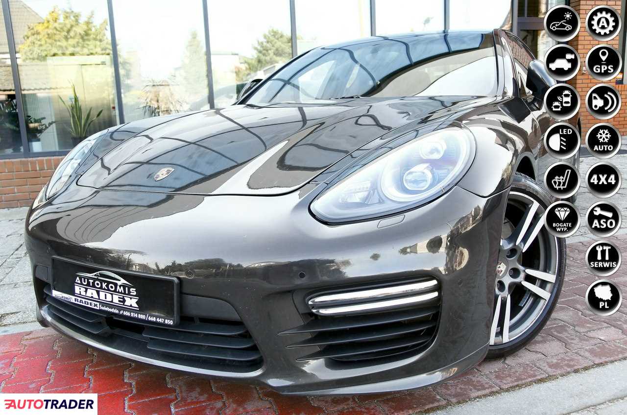 Porsche Panamera 2012 4.8 430 KM