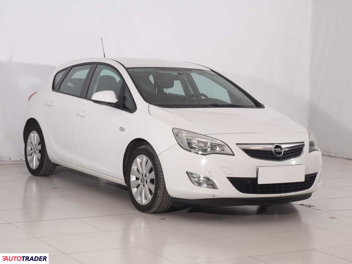 Opel Astra 2010 1.4 118 KM