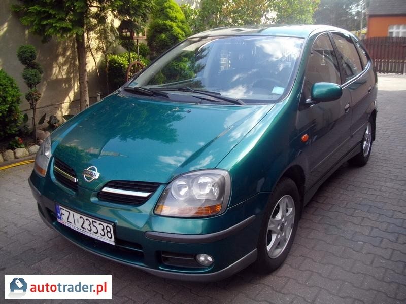 Nissan almera tino 2001