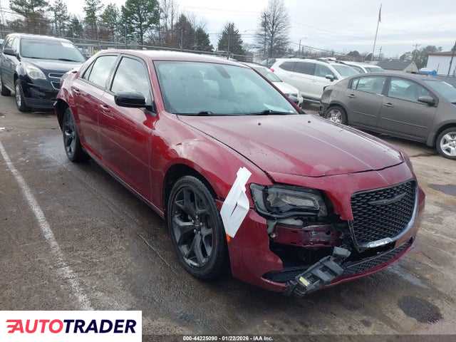 Chrysler 300C 2021 3