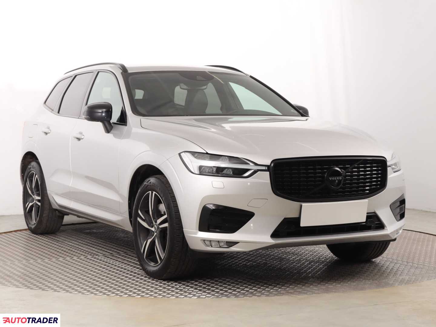 Volvo XC60 2020 2.0 194 KM