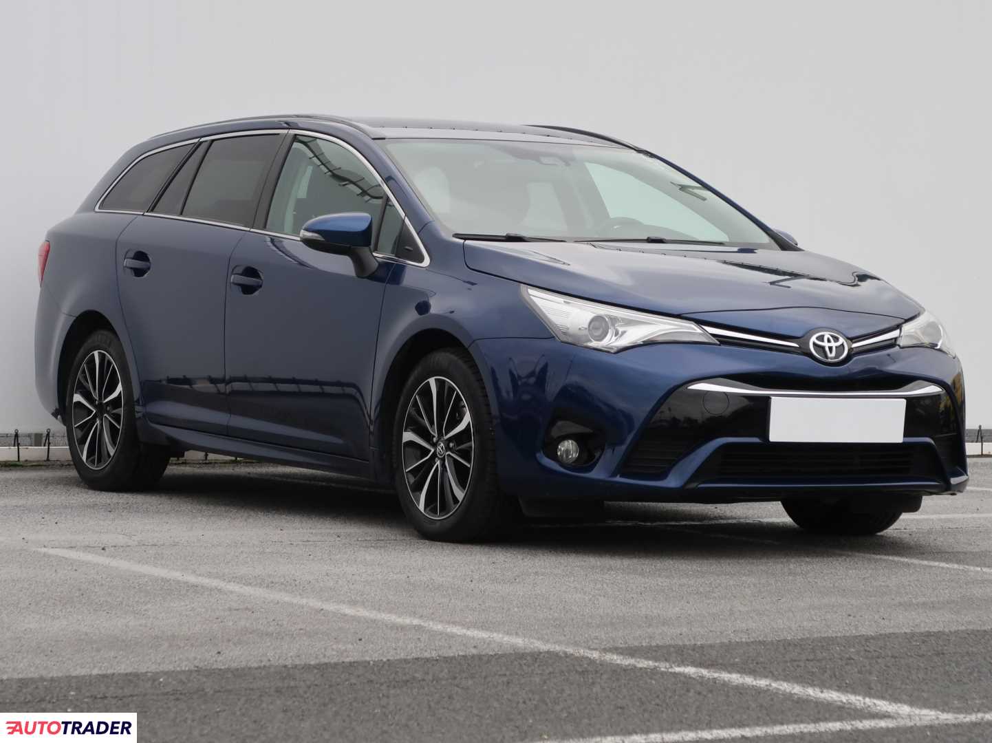 Toyota Avensis 2017 2.0 140 KM