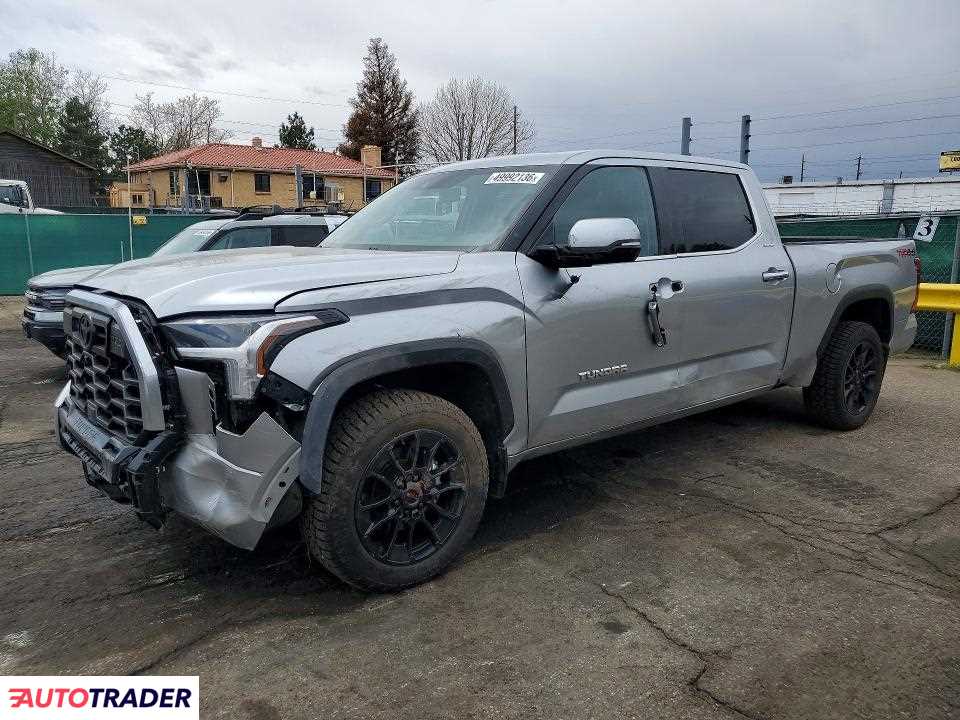 Toyota Tundra 2022 3