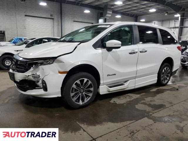 Honda Odyssey 2023 3