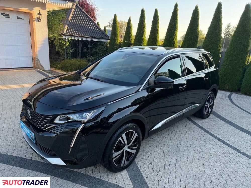 Peugeot 5008 2023 1.2 130 KM