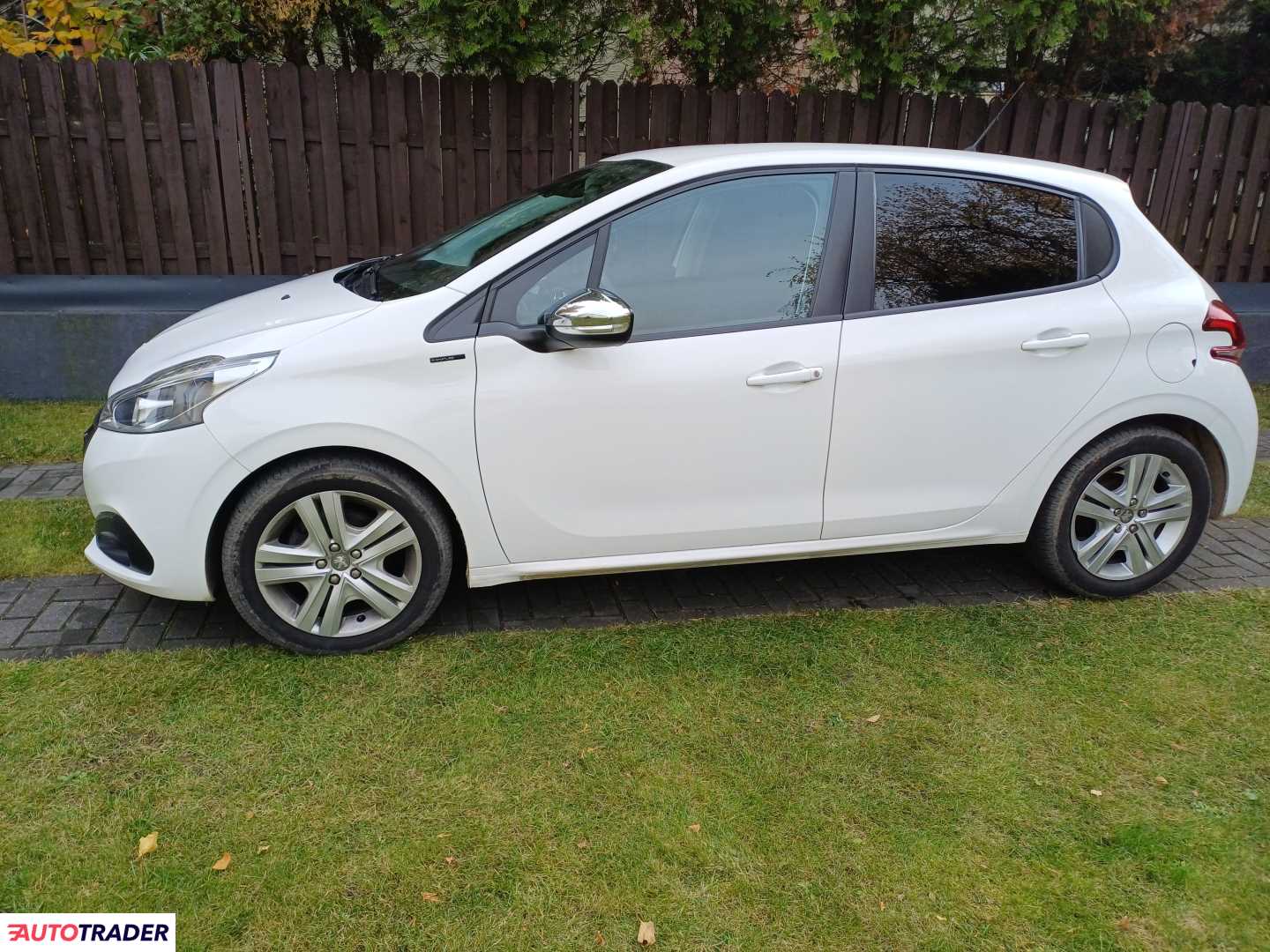 Peugeot 208 2019 1.2 83 KM