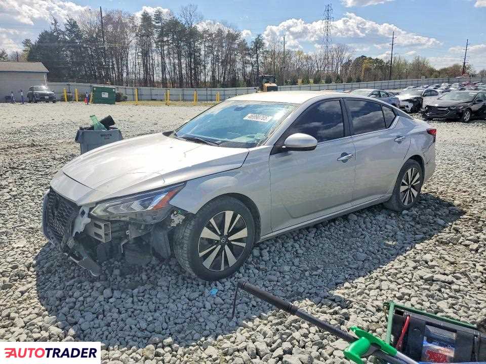 Nissan Altima 2021 2