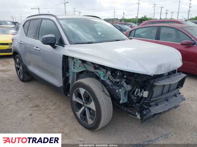 Volvo XC40 2024 2
