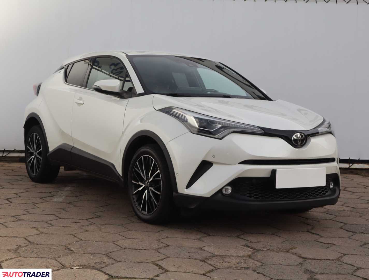 Toyota C-HR 2018 1.2 113 KM