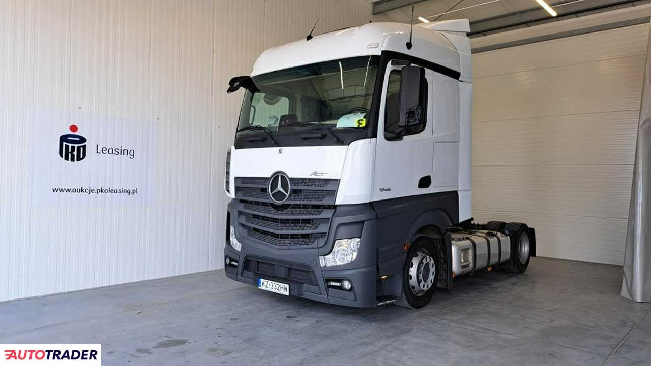 Mercedes Actros