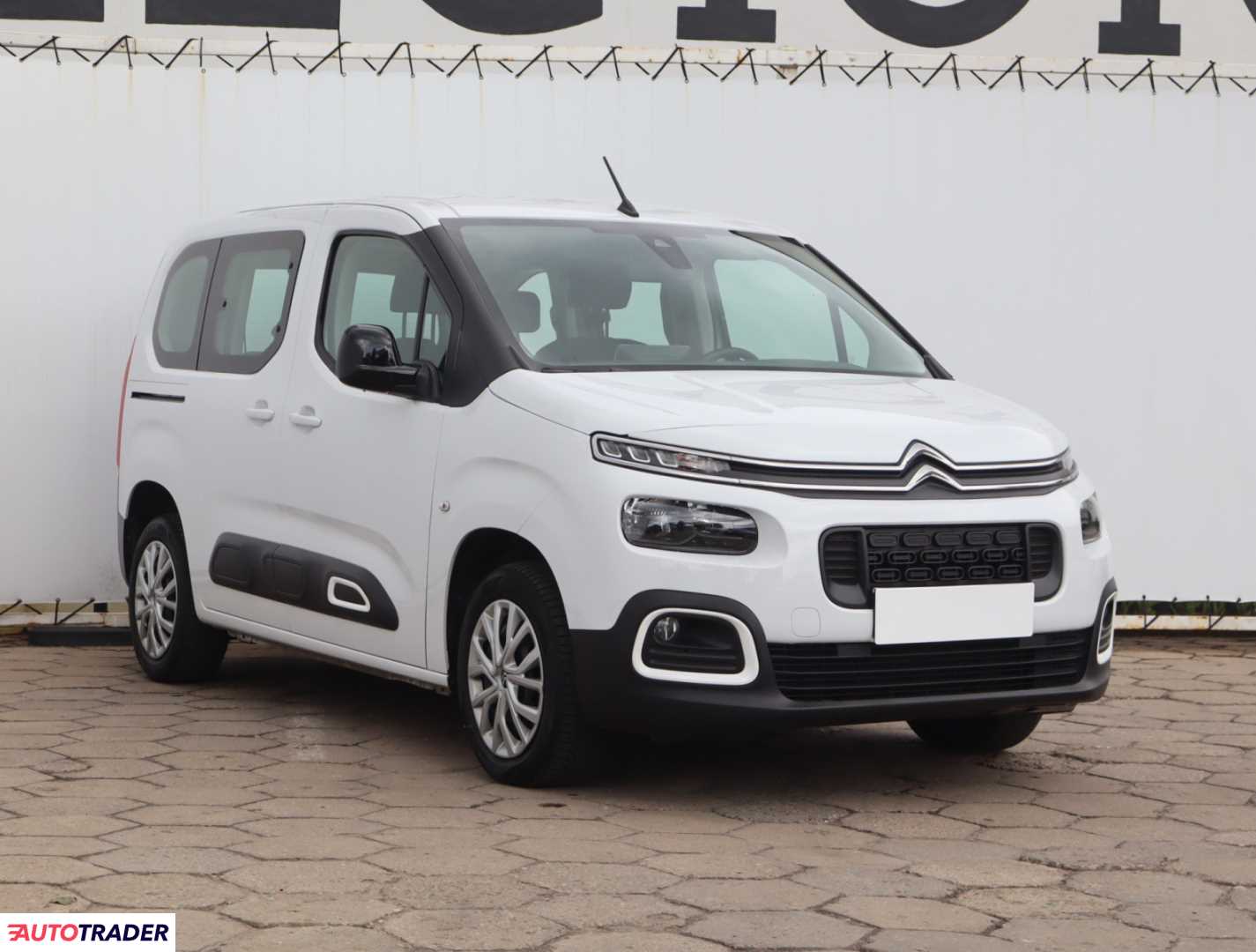 Citroen Berlingo 2022 1.2 108 KM