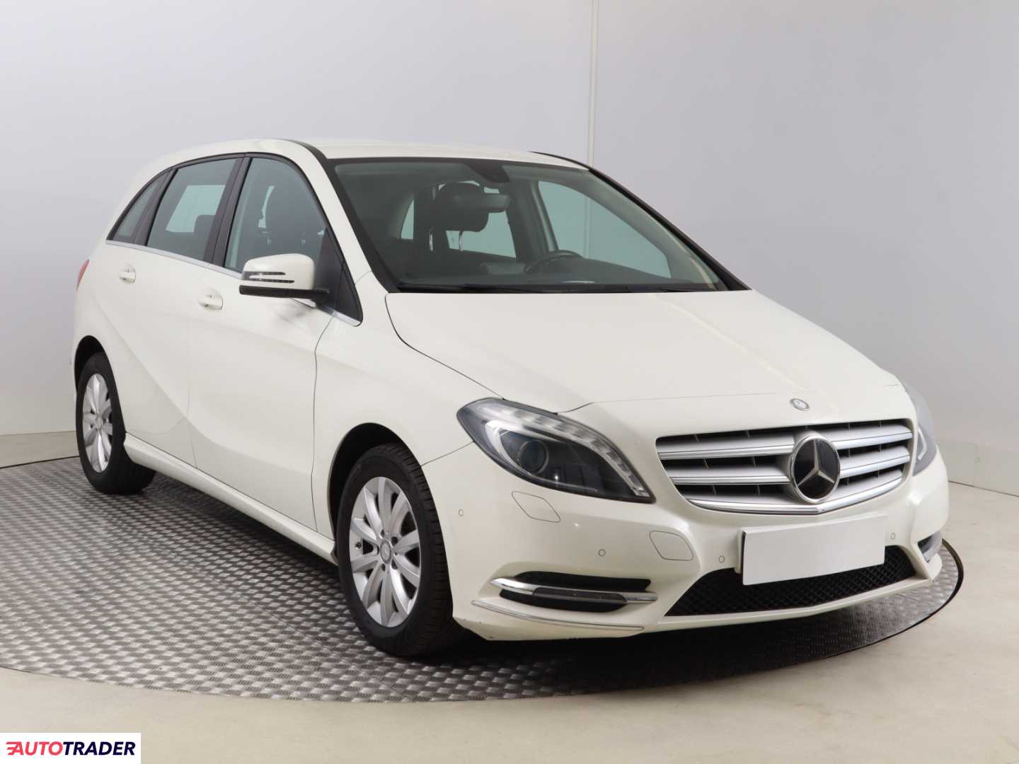 Mercedes B-klasa 2014 1.6 120 KM