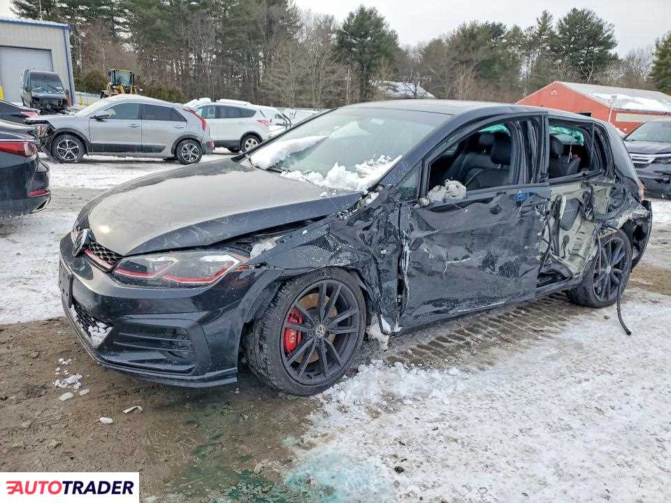 Volkswagen Golf 2021 2