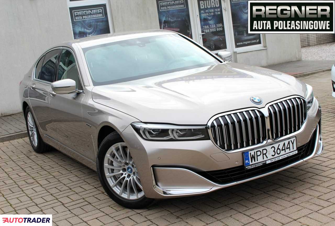 BMW 745 2021 3.0 394 KM BMW 745 2021 3.0 394 KM