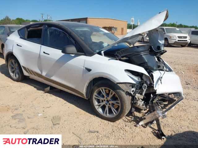 Tesla Model Y 2021 Tesla Model Y 2021