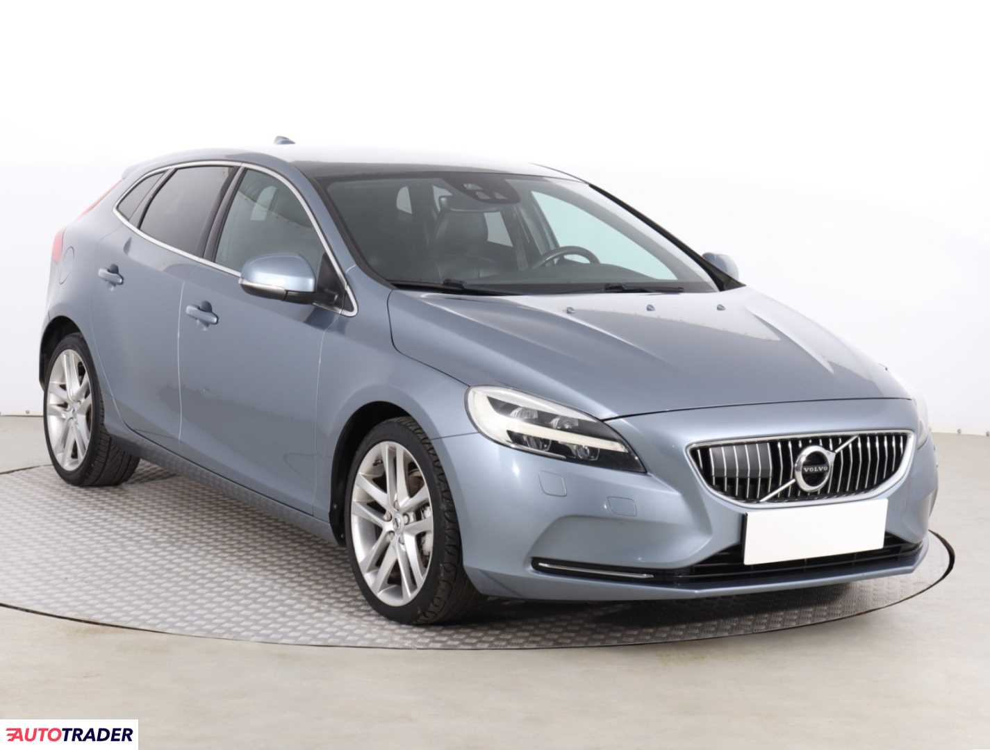 Volvo V40 2016 2.0 118 KM Volvo V40 2016 2.0 118 KM