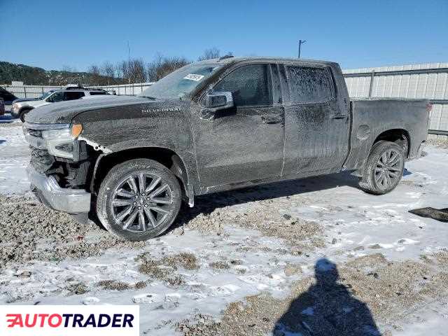 Chevrolet Silverado 2.0 benzyna 2023r. (LAWRENCEBURG)