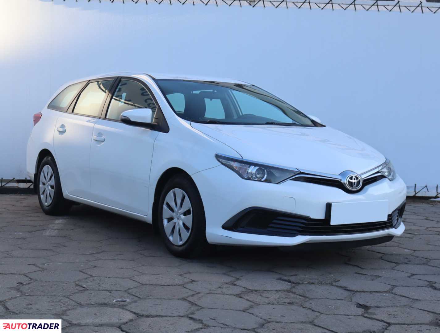 Toyota Auris 2017 1.3 97 KM