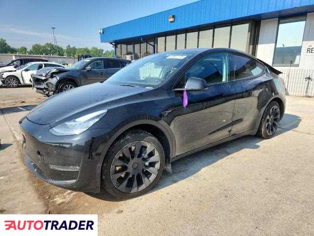 Tesla Model Y 2023 Tesla Model Y 2023