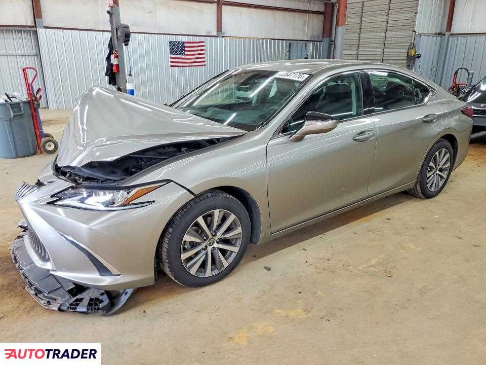 Lexus ES 2020 3