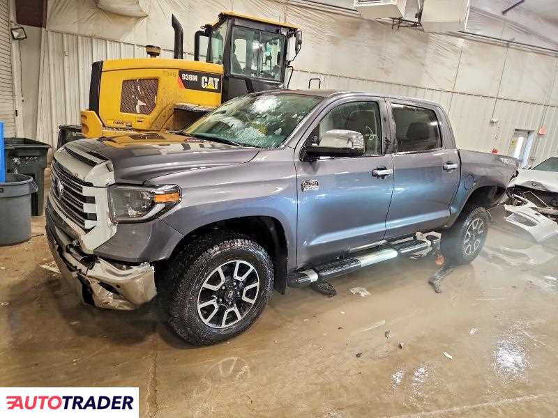 Toyota Tundra 2021 5