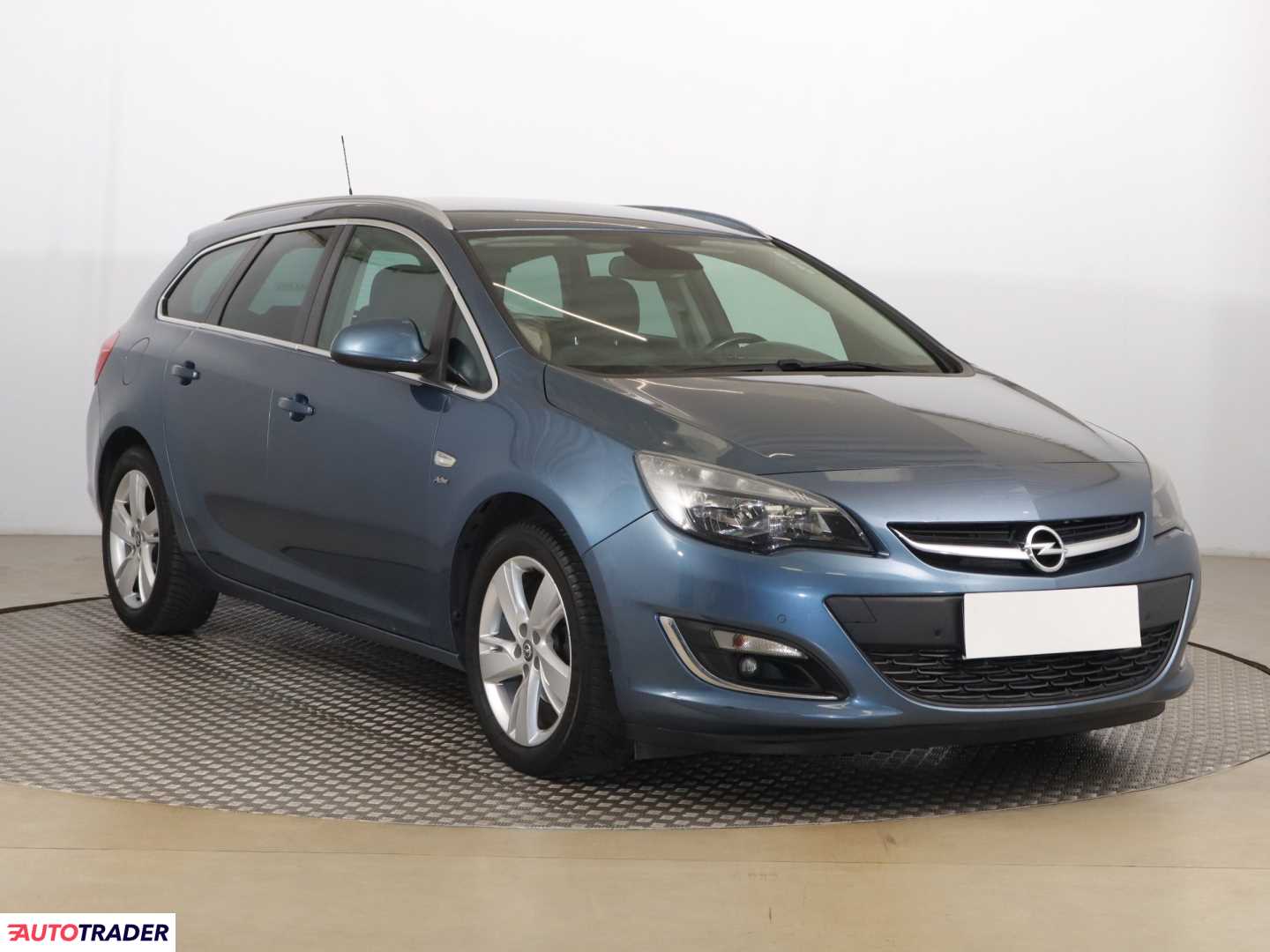 Opel Astra 2013 1.4 138 KM