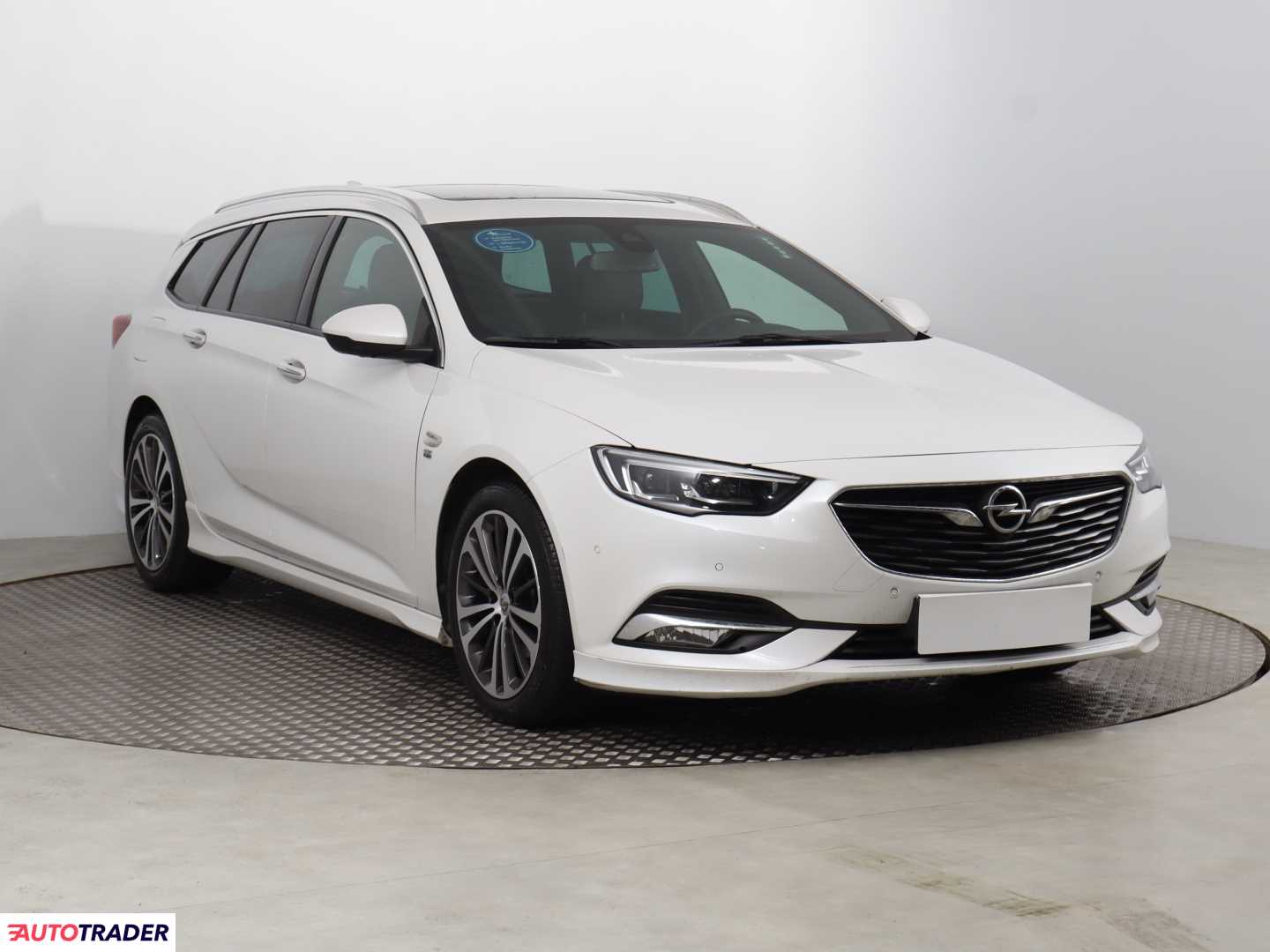 Opel Insignia 2018 1.6 197 KM
