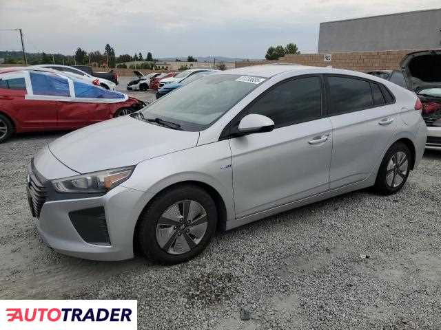 Hyundai IONIQ Hybrid 2019 1