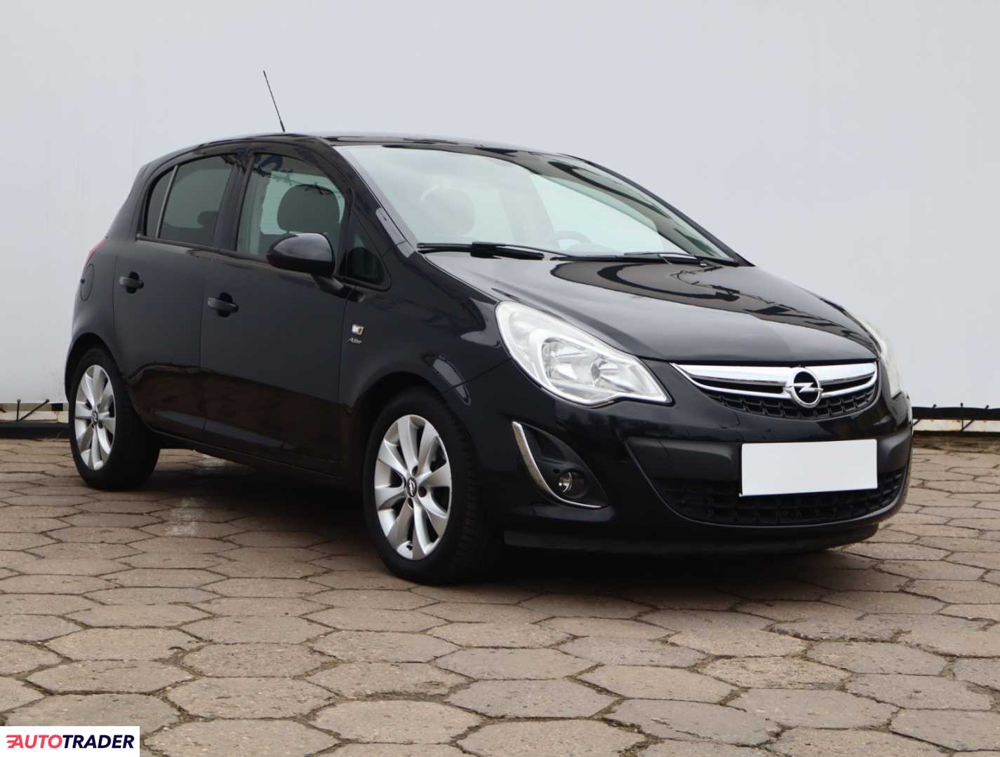 Opel Corsa 2013 1.4 99 KM