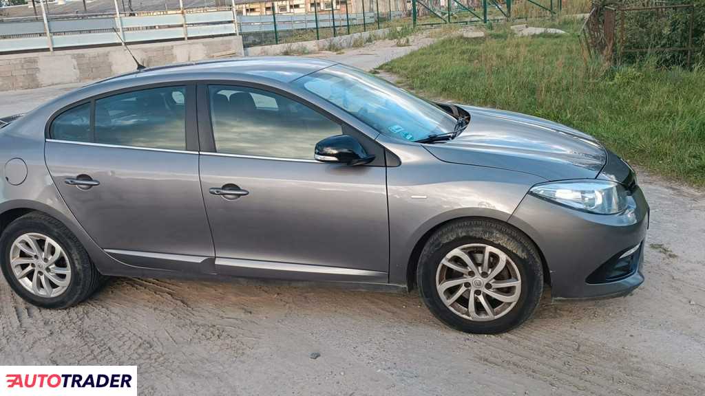 Renault Fluence 2015 1.6 112 KM