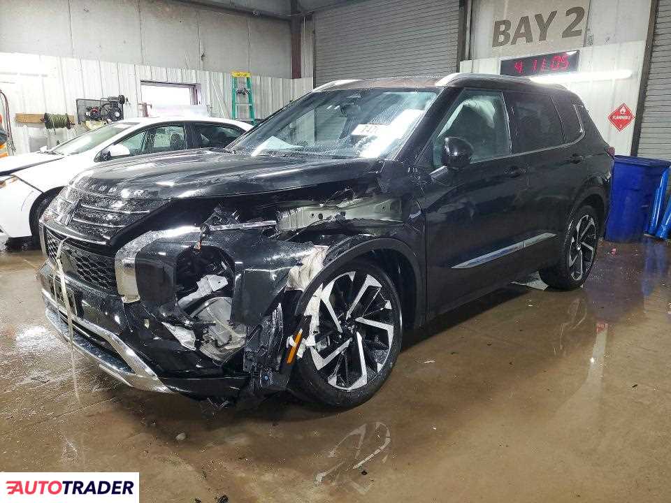 Mitsubishi Outlander 2023 2