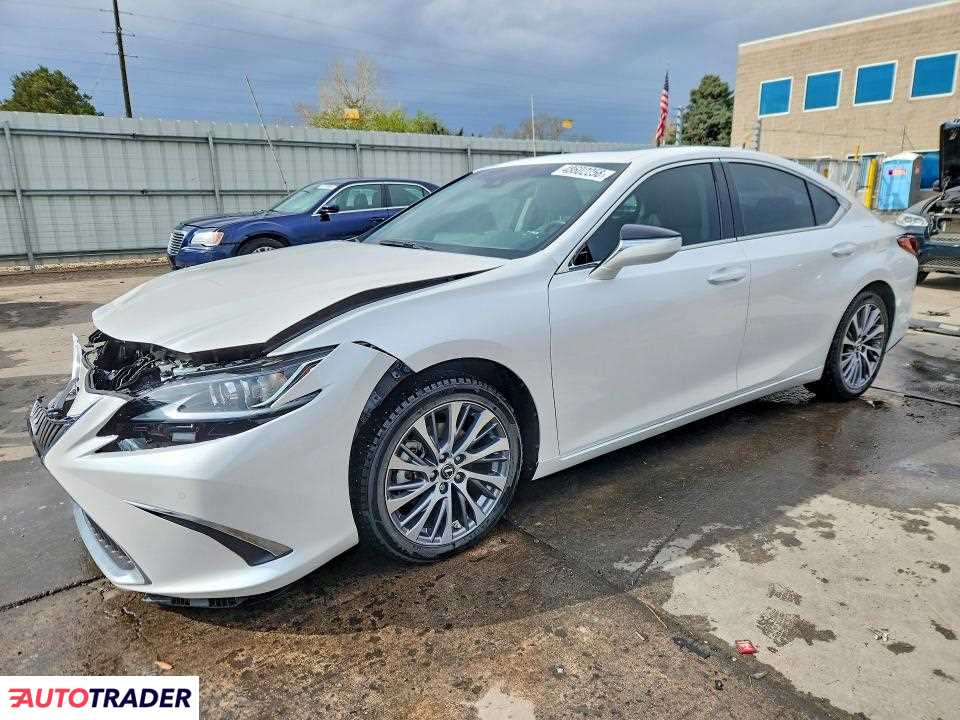 Lexus ES 2020 3