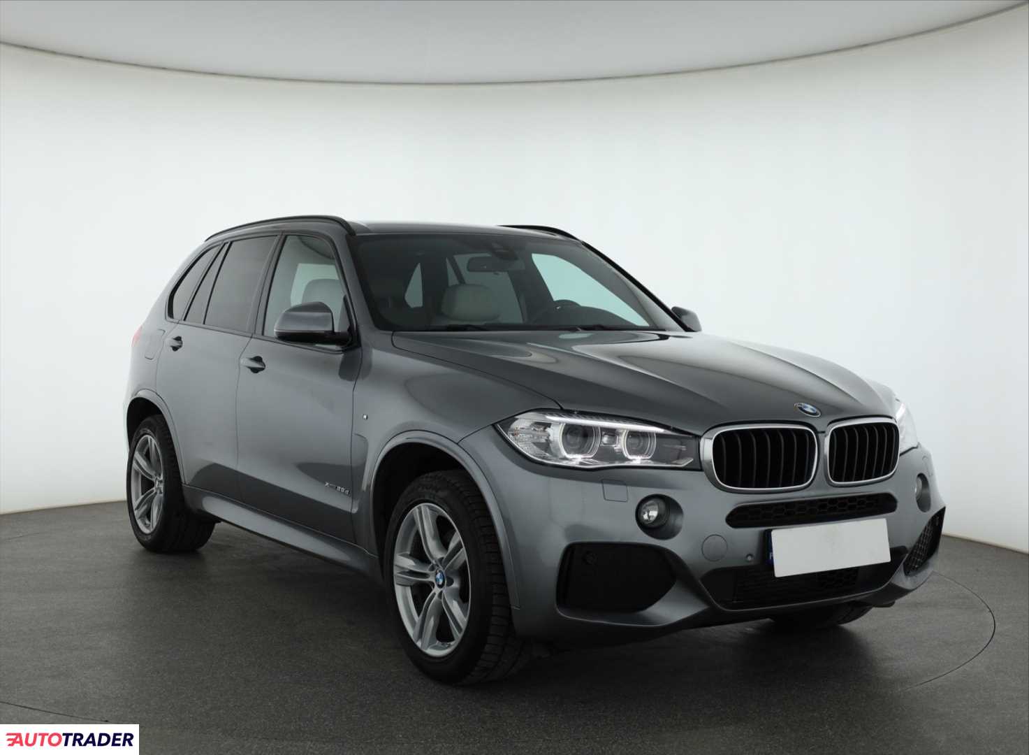 BMW X5 2016 2.0 227 KM