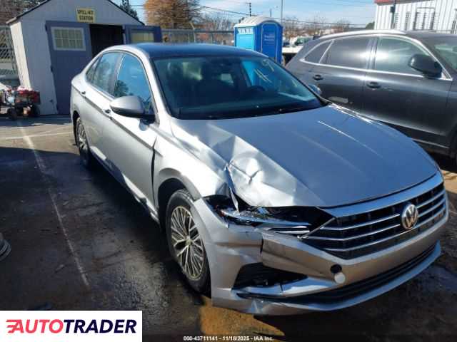 Volkswagen Jetta 2021 1