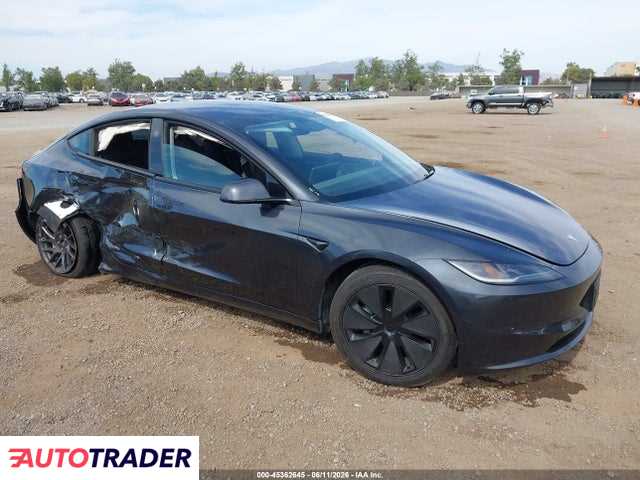 Tesla Model 3 2025