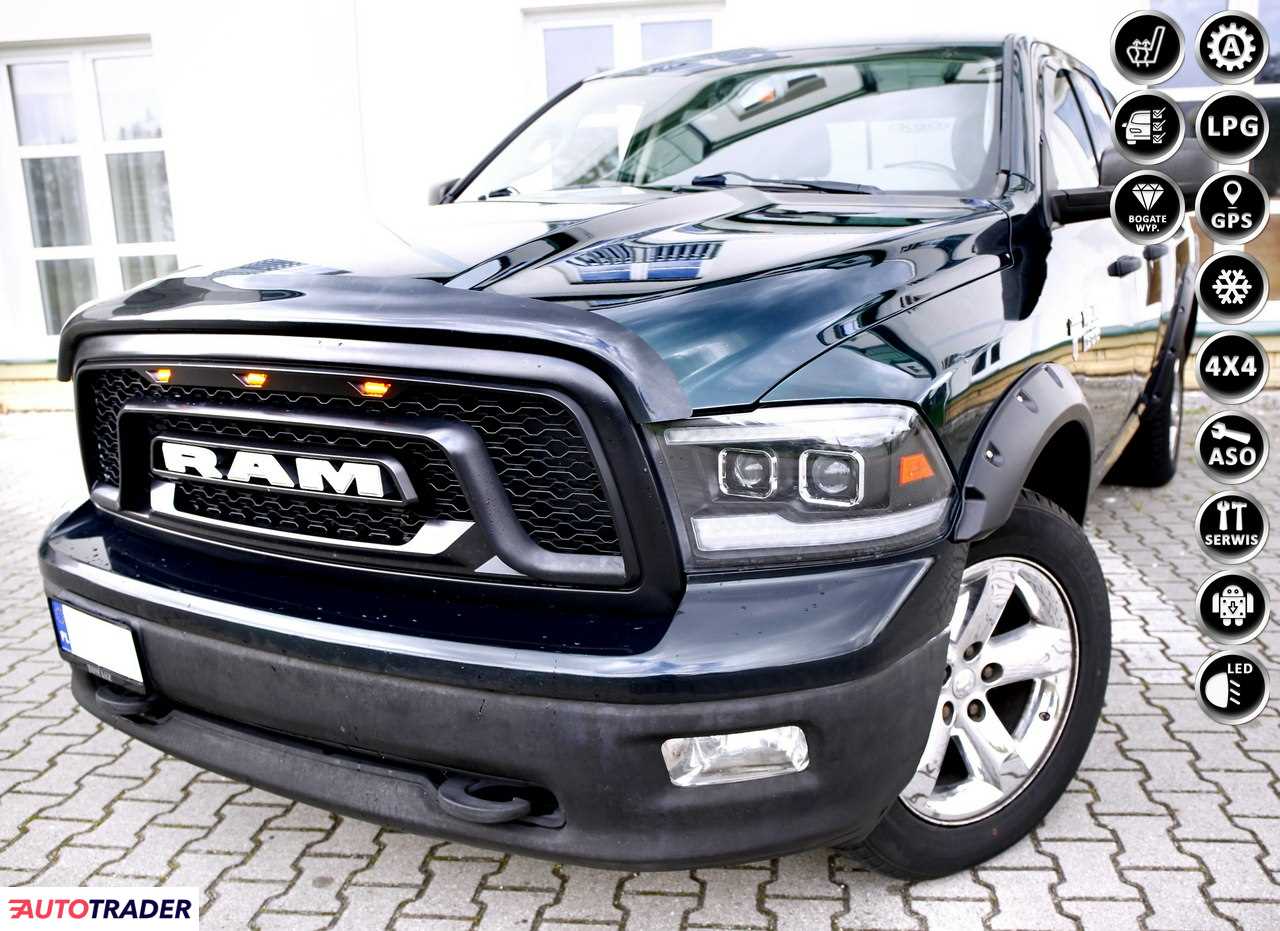 Dodge Ram 2011 5.7 390 KM
