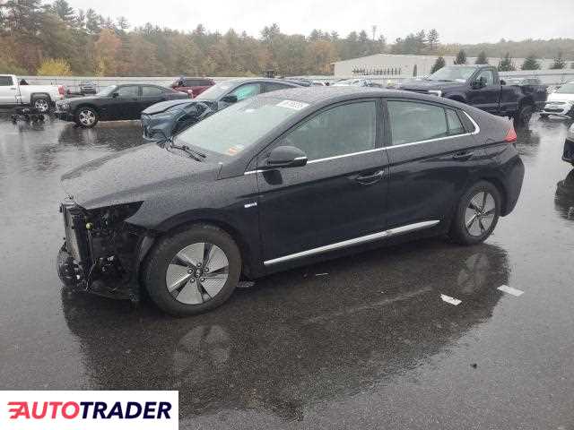 Hyundai IONIQ Hybrid 2020 1
